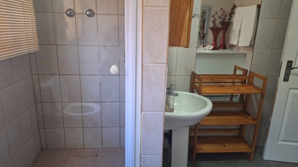 WhatsApp Image 2025-06-02 at 19.48.03_045119df