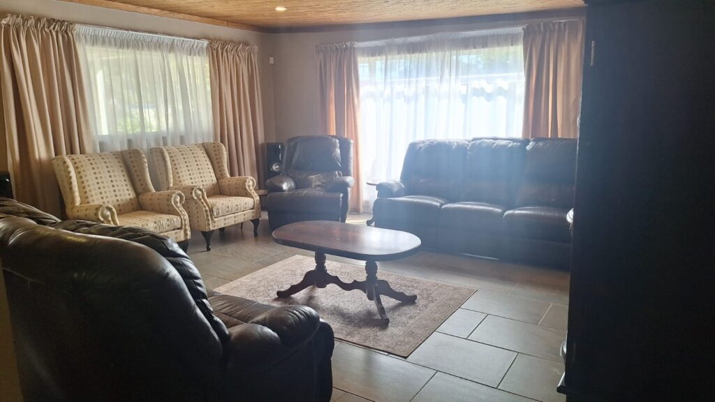 WhatsApp Image 2025-06-02 at 19.48.56_93e88466