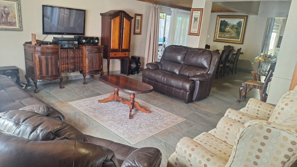 WhatsApp Image 2025-06-02 at 19.49.04_59350426